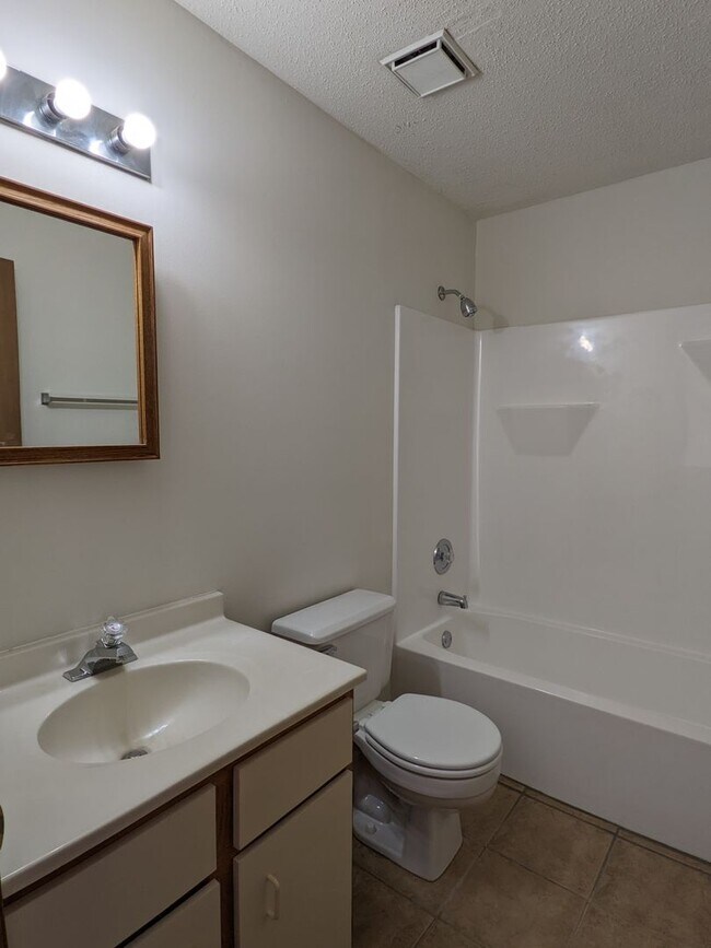 470 London Ct in Villa Ridge, MO - Building Photo - Building Photo