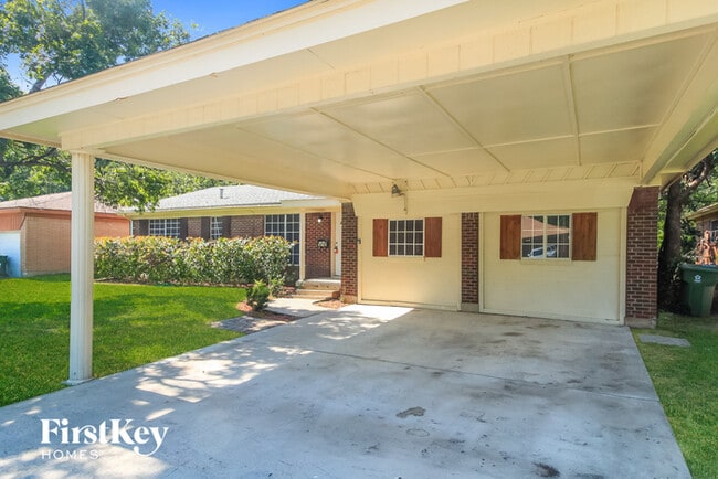 7608 Oxley Dr in Richland Hills, TX - Building Photo - Building Photo