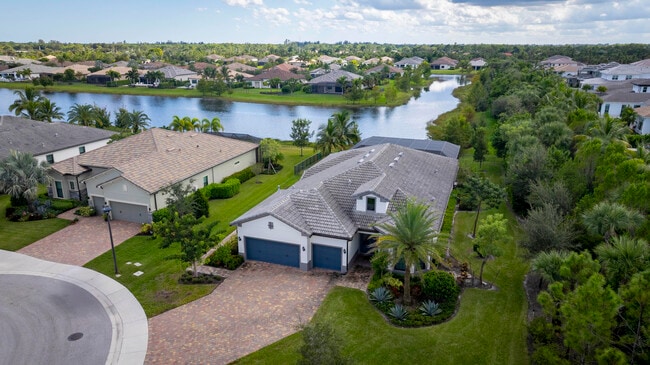 11624 SALLY ANN Dr in Palm Beach Gardens, FL - Building Photo - Building Photo