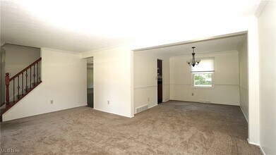 5907 Sunset Dr in Hudson, OH - Building Photo - Building Photo
