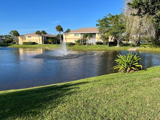 property at 1533 SE Royal Green Cir