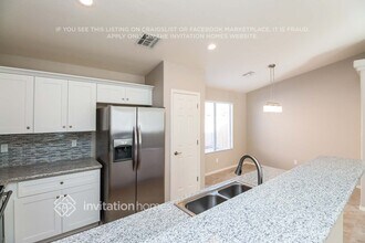 2260 W Hayden Peak Dr in San Tan Valley, AZ - Building Photo - Building Photo