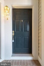 6944 Ellingham Cir in Alexandria, VA - Building Photo - Building Photo