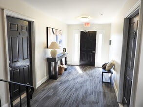 Roachton Flats in Perrysburg, OH - Building Photo - Building Photo