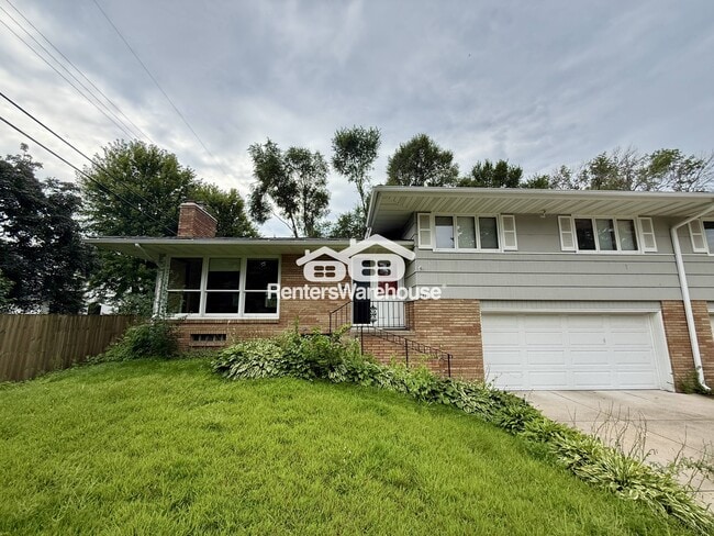 3813 W 60th St in Edina, MN - Building Photo - Building Photo