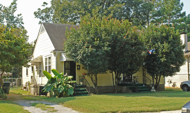 2289-2291 Monroe Ave in Memphis, TN - Building Photo - Building Photo