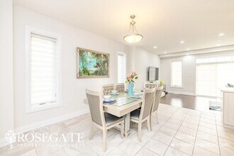 356 Sedgewood St in Kitchener, ON - Building Photo - Building Photo