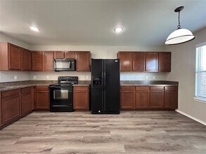 5752 Talons Crest Cir in Fort Worth, TX - Building Photo - Building Photo