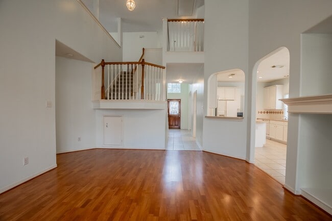 property at 4823 Zachary Ln