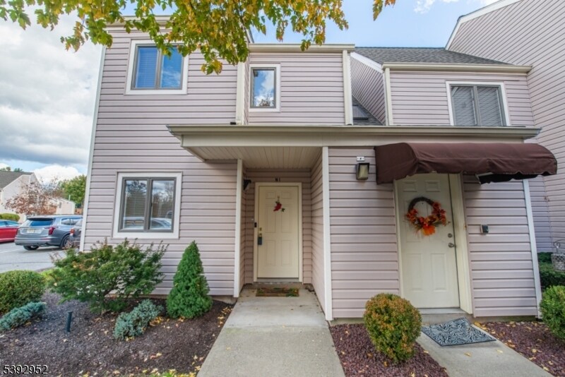 136 Changebridge Rd in Montville, NJ - Building Photo