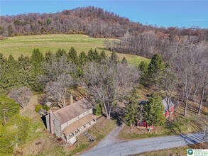 621 Nursery Rd in Lenhartsville, PA - Building Photo - Building Photo