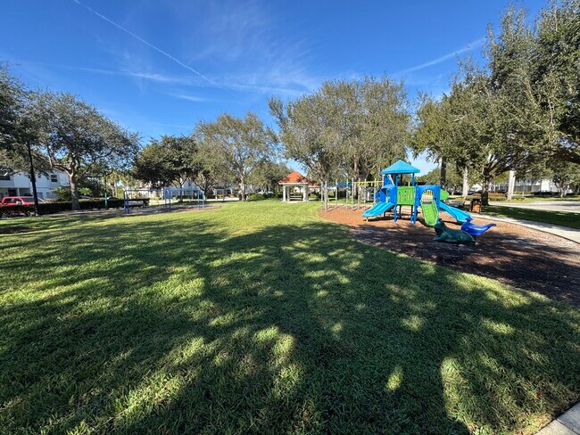 2042 Alta Meadows Ln in Delray Beach, FL - Building Photo - Building Photo