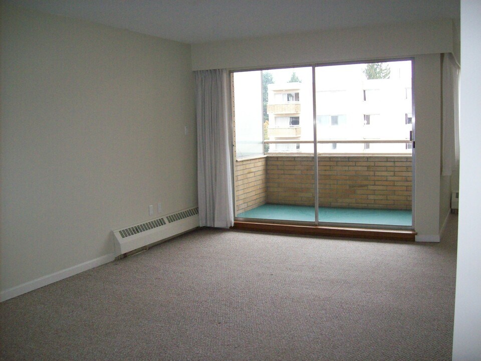 Massey Place in New Westminster, BC - Building Photo