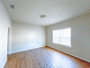7348 NW 47th Way in Gainesville, FL - Building Photo - Building Photo