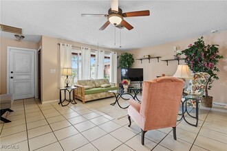 913 Mohawk Pkwy in Cape Coral, FL - Building Photo - Building Photo