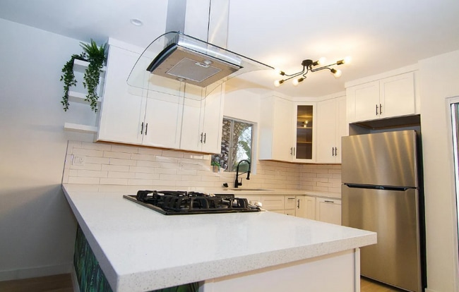 3666 Greenfield Ave