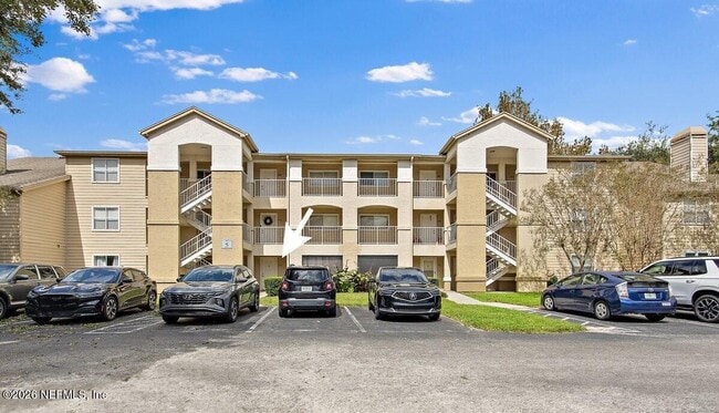5 Arbor Club Dr