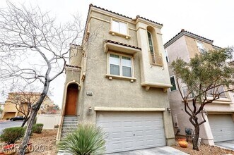 9360 Roping Cowboy Ave in Las Vegas, NV - Building Photo - Building Photo