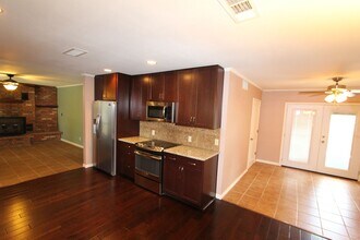 1052 E Apple Way in Flagstaff, AZ - Building Photo - Building Photo