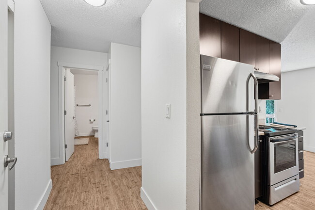 Beverly Grove Apartments in Portland, OR - Building Photo - Building Photo