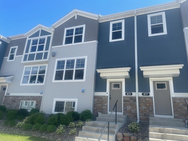 property at 873 Roselyn Dr
