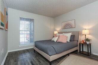 GARDEN GATE PLANO in Plano, TX - Building Photo - Interior Photo