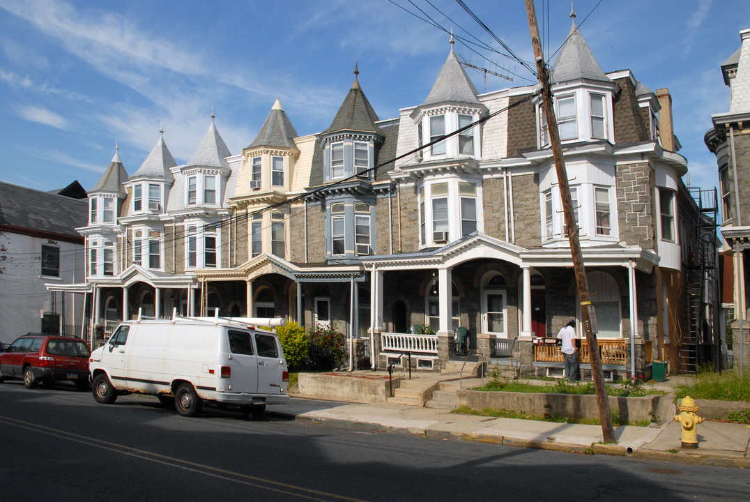 920 N Front St in Reading, PA - Building Photo