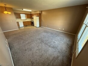 604 Harger St in Dover, OH - Building Photo - Building Photo