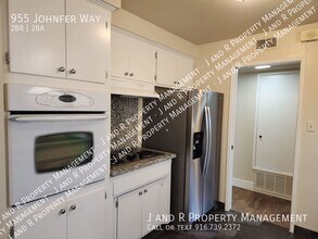 955 Johnfer Way in Sacramento, CA - Building Photo - Building Photo