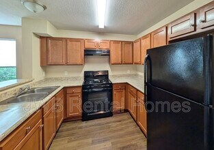 73 Fifth St in Atlantic Beach, FL - Building Photo - Building Photo