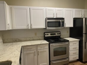 Summit of Shreveport Apartment Homes in Shreveport, LA - Building Photo - Building Photo