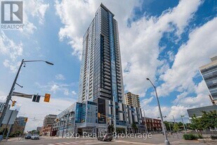 60 Frederick St in Kitchener, ON - Building Photo