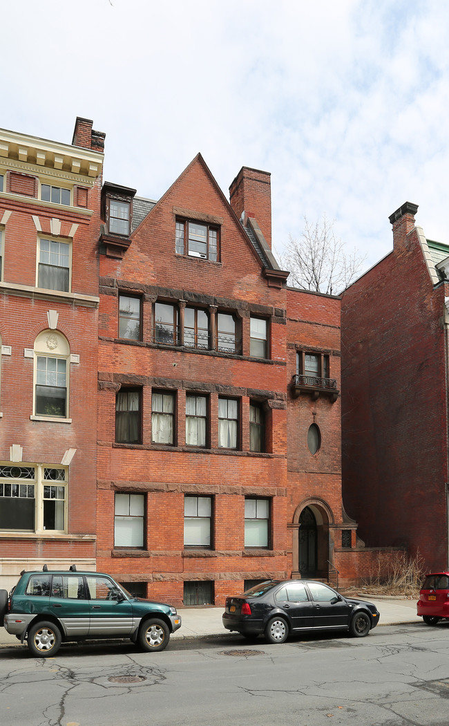 491 State St in Albany, NY - Foto de edificio - Building Photo