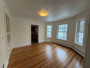 80 Central St in Brattleboro, VT - Building Photo - Building Photo