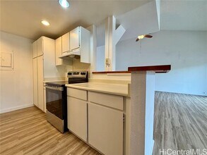 46-024 Puulena St in Kaneohe, HI - Building Photo - Building Photo