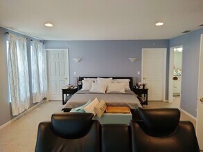 8217 Lincoln Ave in Skokie, IL - Building Photo - Building Photo