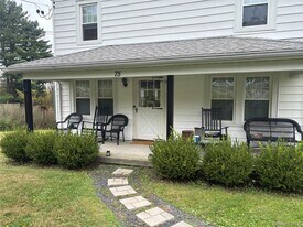 75 Verbank Rd in Millbrook, NY - Building Photo