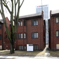 33 Helendale Ave in Toronto, ON - Building Photo