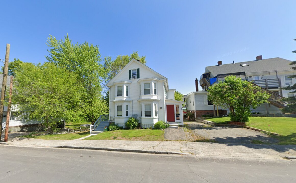 50-52 Ham Street in Dover, NH - Building Photo