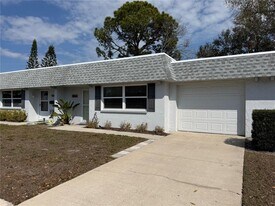 204 Mindy Dr in Largo, FL - Building Photo