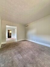2426 N Capitol Ave in Indianapolis, IN - Building Photo - Building Photo
