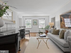 4725 Rock Spring Rd in Arlington, VA - Building Photo - Building Photo