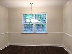 215 Swan Dr in Summerville, SC - Building Photo - Building Photo