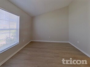 1044 Darlington Ct in Kissimmee, FL - Building Photo - Building Photo