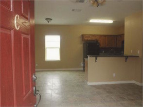 314 E Hutchison St-Unit -Charlie in San Marcos, TX - Building Photo - Building Photo