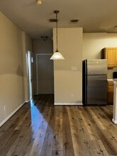 11811 Chetman Dr, Unit A in Houston, TX - Foto de edificio - Building Photo