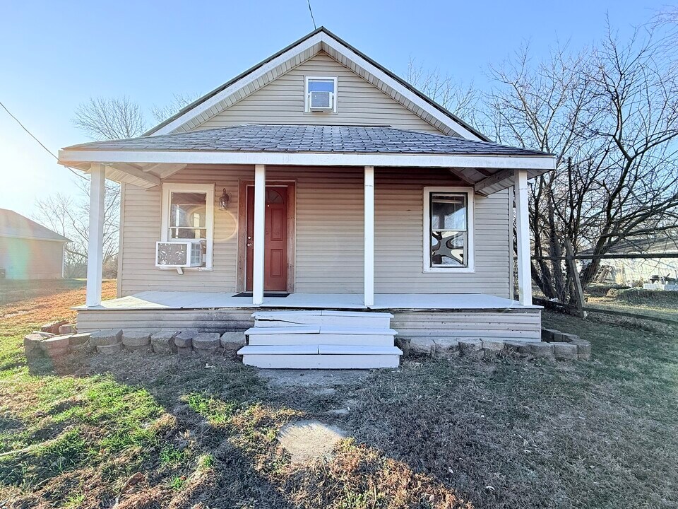 114 Oak St in Sullivan, MO - Building Photo