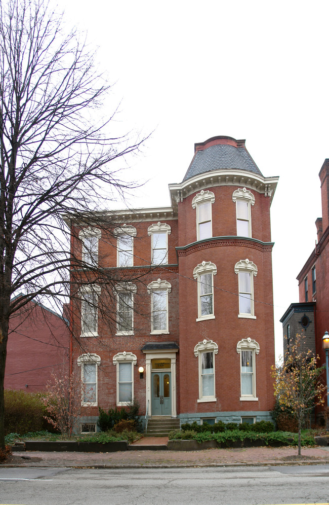 907 Brighton Rd in Pittsburgh, PA - Building Photo - Building Photo