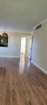 9495 Evergreen Pl, Unit 401 in Davie, FL - Building Photo