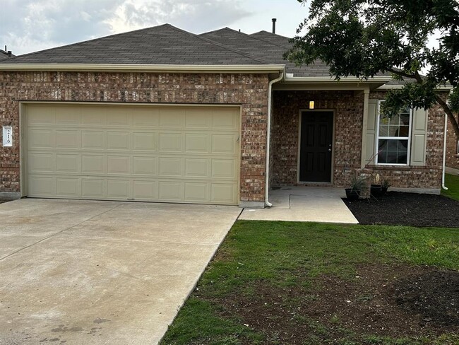216 Martha Dr in Buda, TX - Building Photo - Building Photo